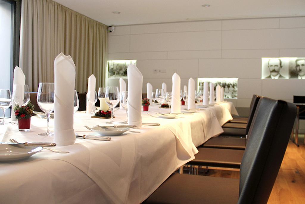 Hotel-Restaurant Ochsen Blaubeuren Bagian luar foto